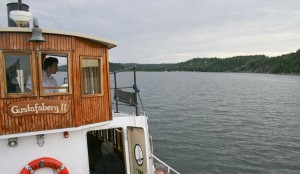 M/S Gustafsberg II är en klenod, som visar vattnen utanför Ljungs kile varje tisdag i juli! M/S Gustafsberg II i vattnen utanför Ljungs kile.