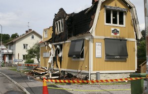 Det återstår inte mycket av Gula Huset! Det återstår inte mycket av Gula Huset!