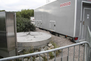 Pumpstationen finns två meter från toalettvagnen...