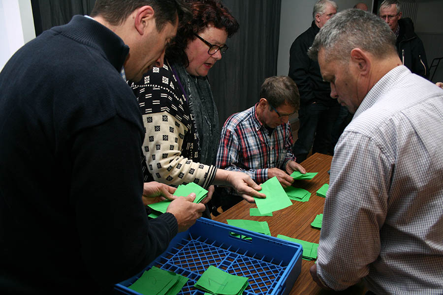 Rösträkningen pågår för fullt.